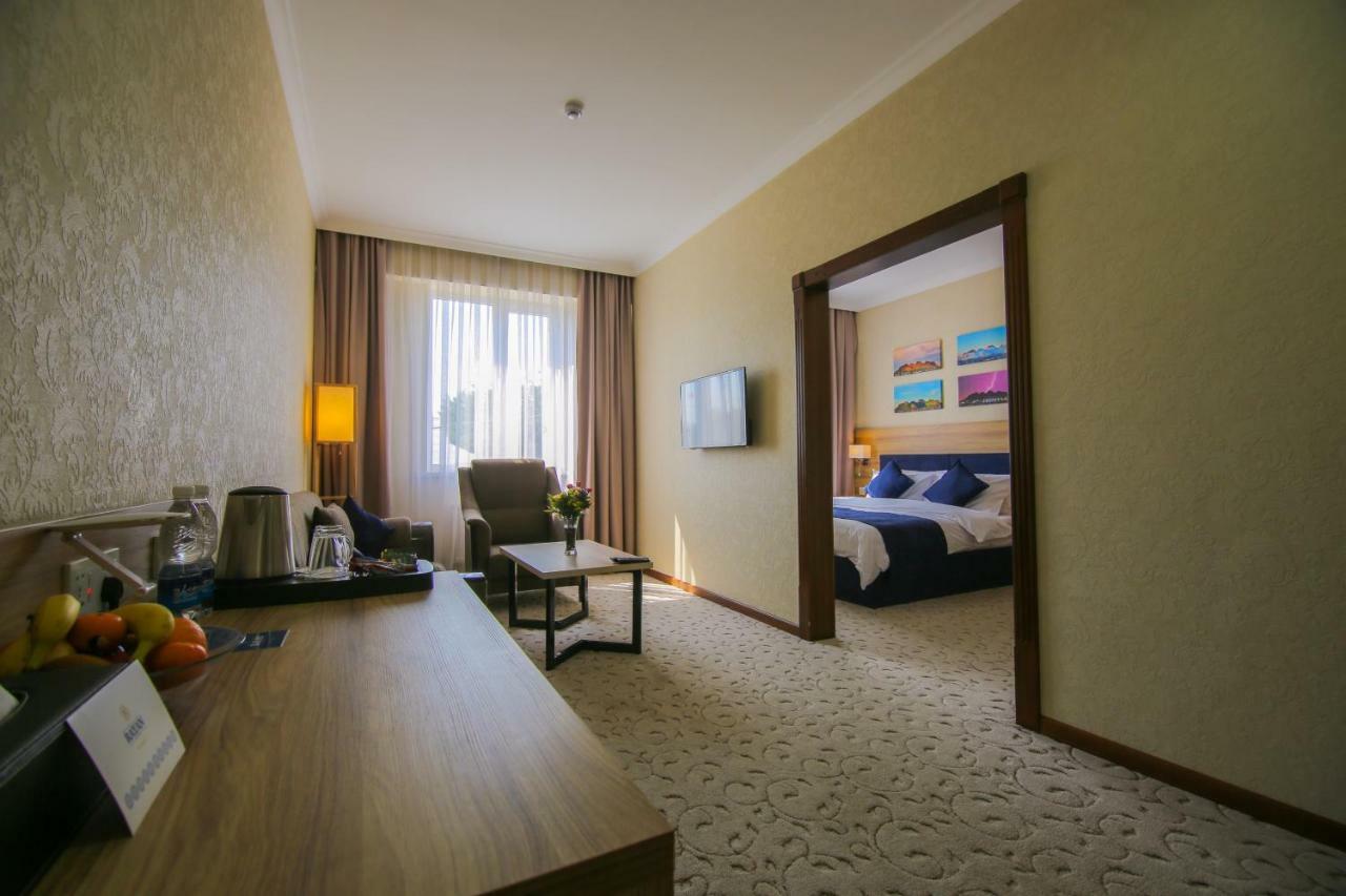 Rayan Hotel Osh Exterior photo